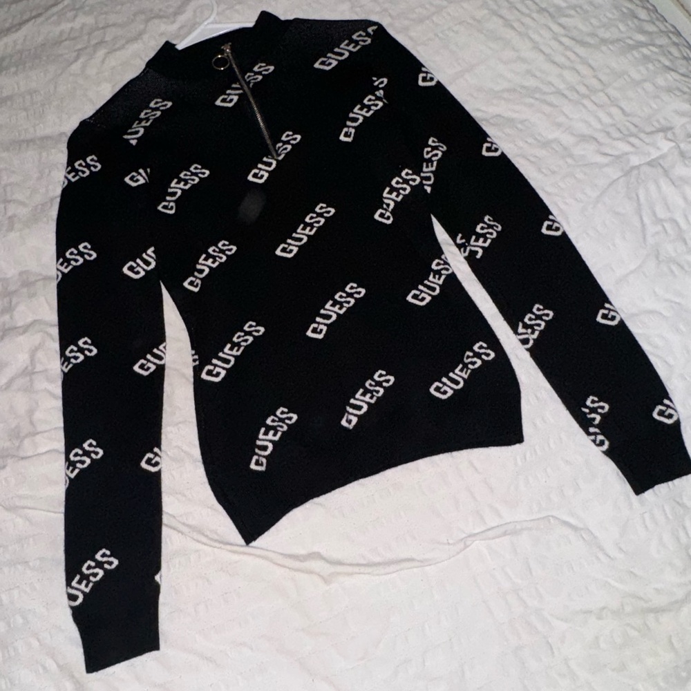 Guess Sweater Womens Medium Black White Pullover 1/4 Zip Mock Neck AOP
Casual